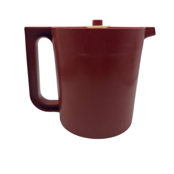 Vintage Tupperware Pitcher With Push Lid 1575-6 Red Burgundy USA Made - Picture 2 of 4